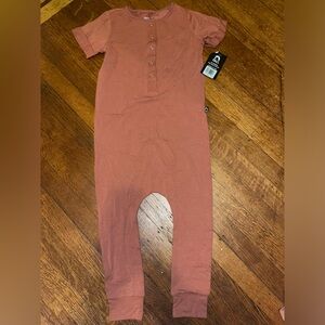 Rags to Raches neutral organe cream snap top short sleeve romper jumpsuit nwt